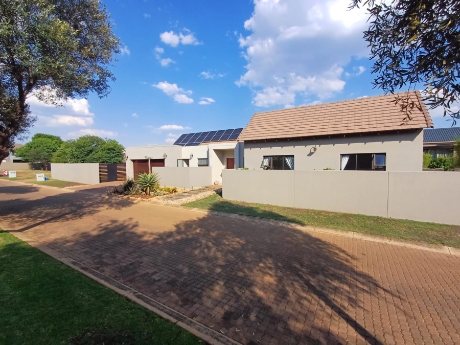 4 Bedroom Property for Sale in Leloko Lifestyle Estate North West